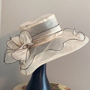 Kentucky derby FASCINATOR Organza Hat in Beige & Black